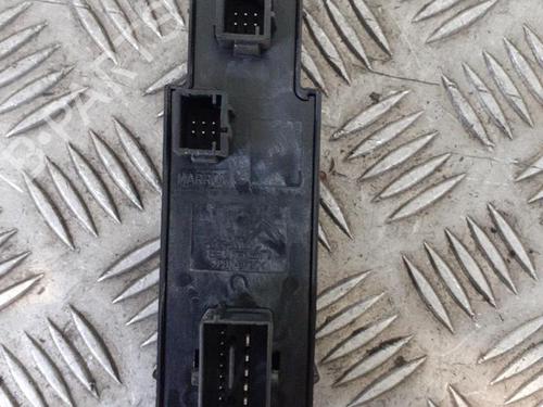 Used Switch Switch PEUGEOT 508 SW I (8E_) 2.2 HDi (204 hp) 24747578 24747578