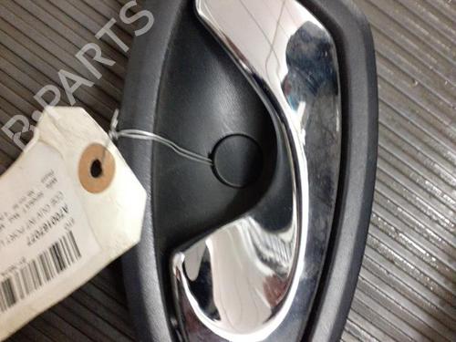 Used Front left interior door handle Front left interior door handle 24748149 24748149