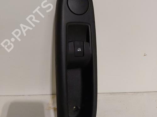 Used Right front window switch RENAULT CLIO II (BB_, CB_) 1.5 dCi (B/CB3M) (64 hp) 31089462