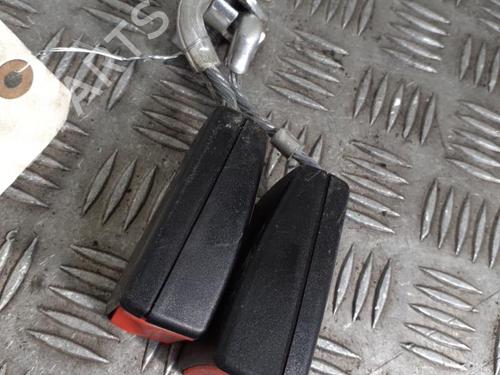 Used Seat buckle VW GOLF VI (5K1) 1.6 TDI (105 hp) 24757285