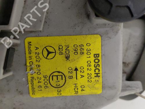 Used Right headlight Right headlight MERCEDES-BENZ C-CLASS (W202) [1993-2000] 30728446 30728446