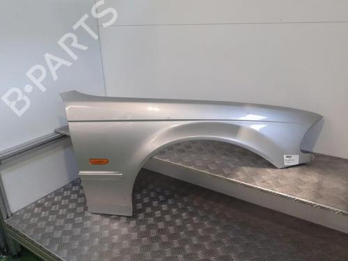 Used Right front fenders BMW 3 (E46) 318 i (118 hp) 24760843