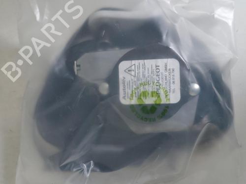 front-left-seatbelt-peugeot-2008-i-cu_-2013-36423877 main image