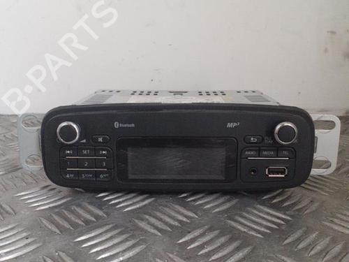 Used Radio RENAULT CLIO IV (BH_) 1.5 dCi 75 (75 hp) 24739858