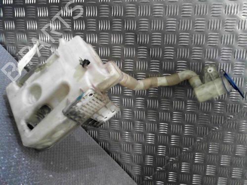 windscreen-washer-tank-vw-jetta-iii-1k2-2004-2005-2006-2007-2008-2009-2010-2011-2012-2013-24745478 main image