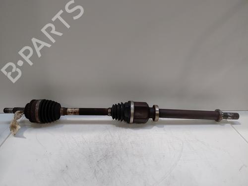 right-front-driveshaft-renault-clio-ii-bb_-cb_-1998-1999-2000-2001-2002-2003-2004-2005-2006-2007-2008-2009-2010-2011-2012-2013-2014-2015-2016-31065882 main image