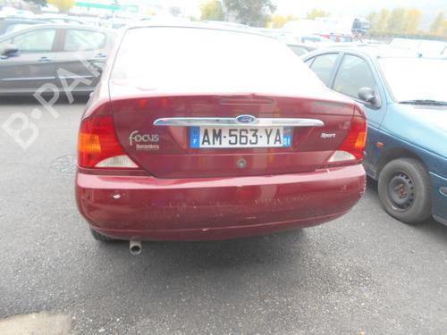 Used Parts FORD FOCUS I Saloon (DFW) 2.0 16V 2402437