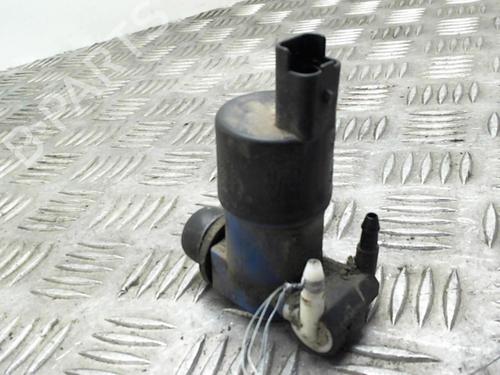 Used Washer pump Washer pump RENAULT TWINGO II (CN0_) 1.5 dCi (CN0U) (84 hp) 24739685 24739685