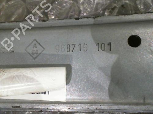 Rudehejsemekanisme venstre bagtil RENAULT MEGANE III Hatchback (BZ0/1_, B3_) 1.5 dCi (106 hp) 24755180