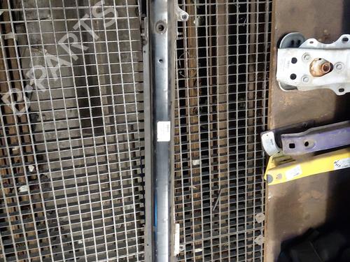 Used Front bumper reinforcement PEUGEOT 307 CC (3B) 1.6 16V (110 hp) 30125991