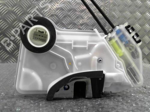 Used Front left lock PEUGEOT 108 1.2 (82 hp) 24763070