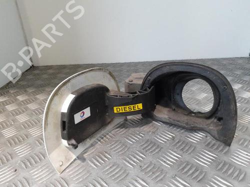 fuel-flap-citroen-c4-cactus-2014-24761712 main image
