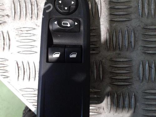 Used Switch Switch CITROËN C3 II (SC_) 1.4 HDi 70 (SC8HZC, SC8HR0, SC8HP4) (68 hp) 24767423 24767423