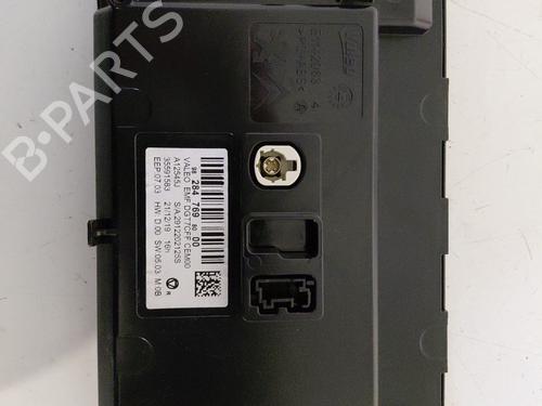 Used Display monitor Display monitor PEUGEOT 308 SW II (LC_, LJ_, LR_, LX_, L4_) 1.5 BlueHDi 130 (131 hp) 29144237 29144237