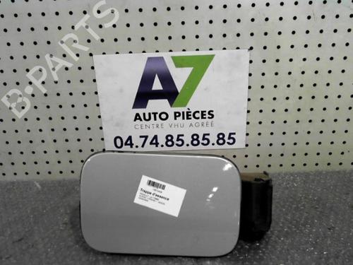 Używane Klapa wlewu paliwa RENAULT SCÉNIC II (JM0/1_) 1.9 dCi (JM0G, JM12, JM1G, JM2C) (120 hp) 24752965