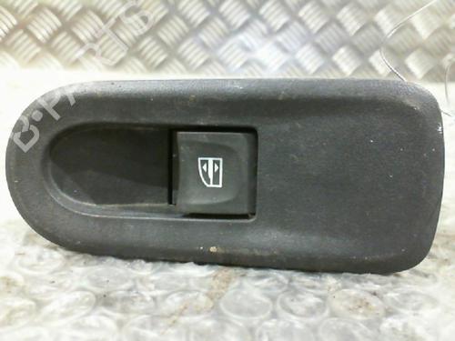 Used Right rear window switch Right rear window switch DACIA DUSTER (HS_) 1.2 TCe 125 (125 hp) 24766081 24766081