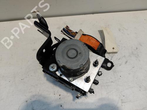 Used ABS pump ABS pump PEUGEOT 5008 II (MC_, MJ_, MR_, M4_) 1.2 THP (MRHNYH, MRHNYW, MRHNSJ, MRHNSU, MRHNSM) (131 hp) 39698130 39698130