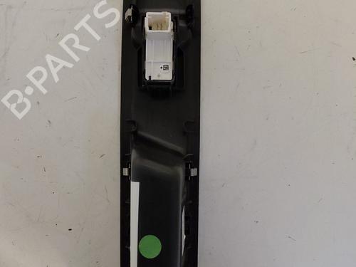 Used Right front window switch Right front window switch CITROËN JUMPY III Van (V_) 1.6 BlueHDi 95 (95 hp) 32423671 32423671
