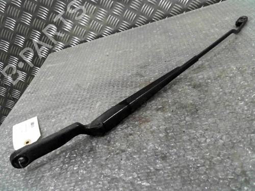 Used Front windshield wiper arm AUDI A3 (8L1) 1.9 TDI (90 hp) 24743333