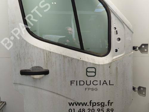 right-front-door-renault-master-iii-van-fv-2010-35956487 main image