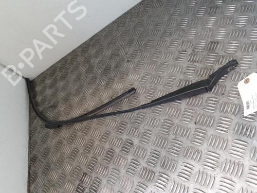 Used Front windshield wiper arm PEUGEOT 5008 (0U_, 0E_) 2.0 HDi 150 / BlueHDi 150 (150 hp) 24766906
