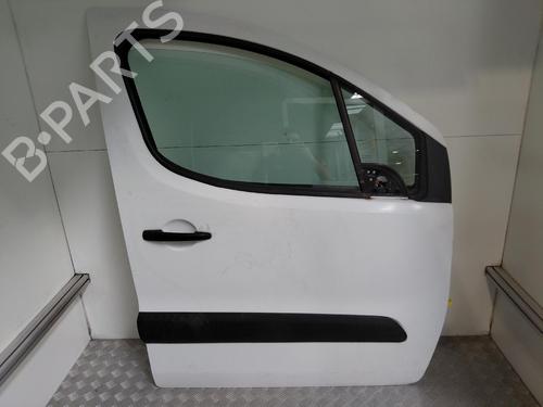 Used Right front door Right front door 38637624 38637624