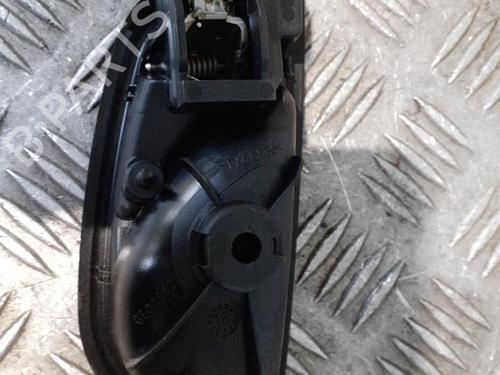 Used Front right interior door handle Front right interior door handle RENAULT MEGANE IV Hatchback (B9A/M/N_) 1.5 dCi 90 (B9A1) (90 hp) 24756533 24756533