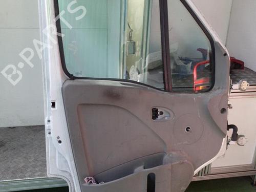 Used Left front door RENAULT MASTER II Van (FD) 2.5 dCi (101 hp) 24767337