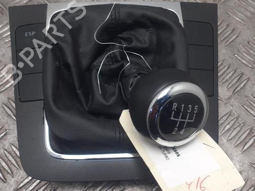 shift-knob-vw-passat-b6-3c2-2005-2006-2007-2008-2009-2010-2011-24757585 main image
