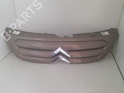 Used Grille CITROËN C3 I (FC_, FN_) 1.4 HDi (68 hp) 27481406