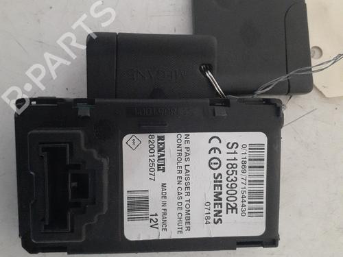 Used Card reader RENAULT MEGANE II Estate (KM0/1_) 1.5 dCi (KM16, KM1E) (106 hp) 24746583