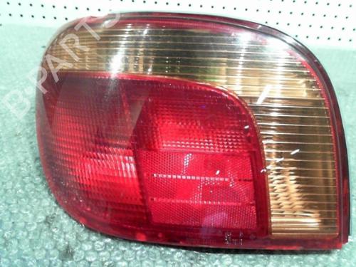 left-taillight-toyota-yaris-_p1_-1999-2000-2001-2002-2003-2004-2005-24763378 main image
