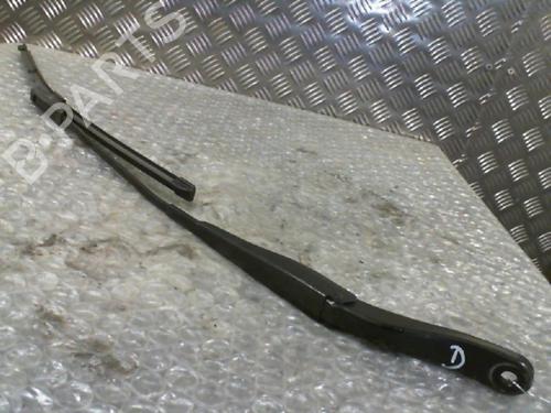Used Front windshield wiper arm DACIA DUSTER (HM_) [2017-2025]  24765933