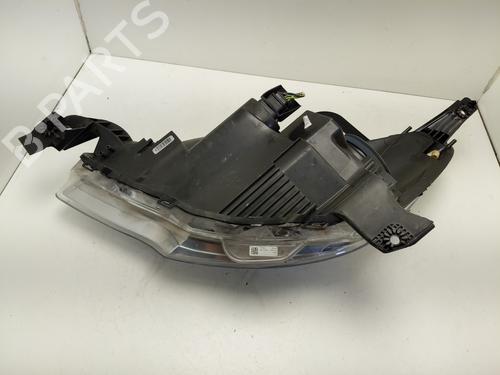 Used Right headlight Right headlight CITROËN C3 II (SC_) 1.2 VTi 82 (82 hp) 33802825 33802825