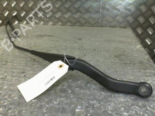 Used Front windshield wiper arm OPEL CORSA D (S07) 1.3 CDTI (L08, L68) (75 hp) 24746243