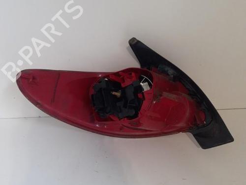Right taillight PEUGEOT 206 Hatchback (2A/C) 1.4 i | BP24761106C35 