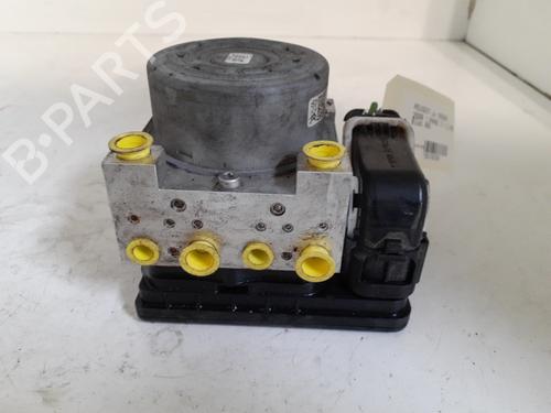Used ABS pump PEUGEOT 2008 I (CU_) 1.2 THP 110 / PureTech 110 (110 hp) 25023744