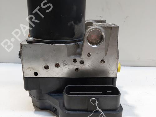 Abs pomp LEXUS IS II (_E2_) 220d (ALE20) (177 hp) 28572404