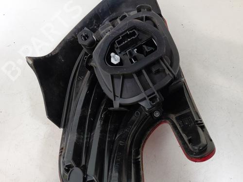 Used Right taillight Right taillight PEUGEOT 208 I (CA_, CC_) 1.2 PureTech 82 (82 hp) 33474458 33474458