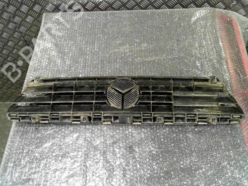 Used Grille MERCEDES-BENZ A-CLASS (W168) A 140 (168.031, 168.131) (82 hp) 26233734