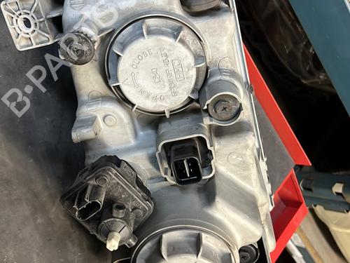 Used Left headlight HYUNDAI TRAJET (FO) 2.0 CRDi (113 hp) 24768897