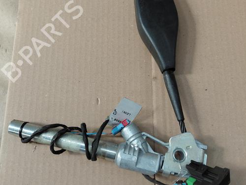 seat-buckle-renault-kangoo-express-fw01_-2008-38642761 main image