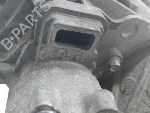 Gearbox VW TOUAREG (7LA, 7L6, 7L7) 3.0 V6 TDI | BP24751037M3