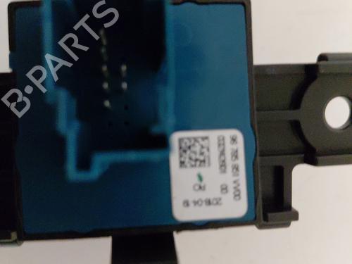 Used Switch Switch PEUGEOT 308 II (LB_, LP_, LW_, LH_, L3_) 1.5 BlueHDi 130 (131 hp) 30515558 30515558