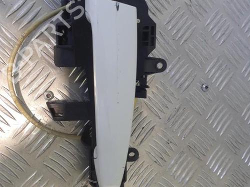 Used Front left exterior door handle BMW 1 (E81) 116 i (122 hp) 24742193