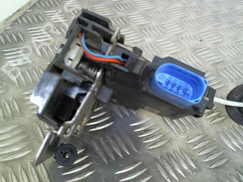 Front left lock AUDI A3 (8P1) 2.0 TDI 16V | BP24740203C98 