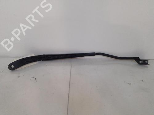 Used Front windshield wiper arm Front windshield wiper arm 31200396 31200396