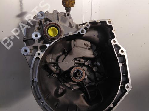 gearbox-ford-transit-courier-b460-mpv-2014-34005301 main image