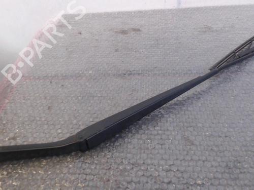 Used Front windshield wiper arm NISSAN NV200 Van 1.5 dCi 90 (M20, M20N, M20M) (90 hp) 24750089