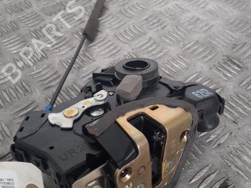 Used Front right lock TOYOTA COROLLA Verso (ZER_, ZZE12_, R1_) 2.0 D-4D (CUR10_, CUR10R) (116 hp) 24759562